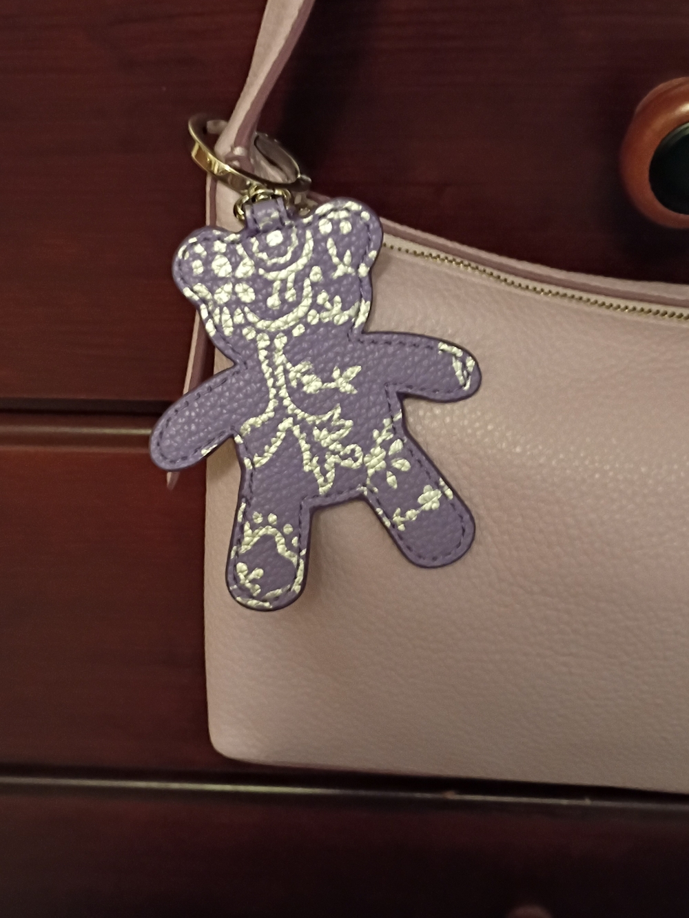Vera Bradley Roxbury Crescent Shoulder Bag in Lilac Frost Leather